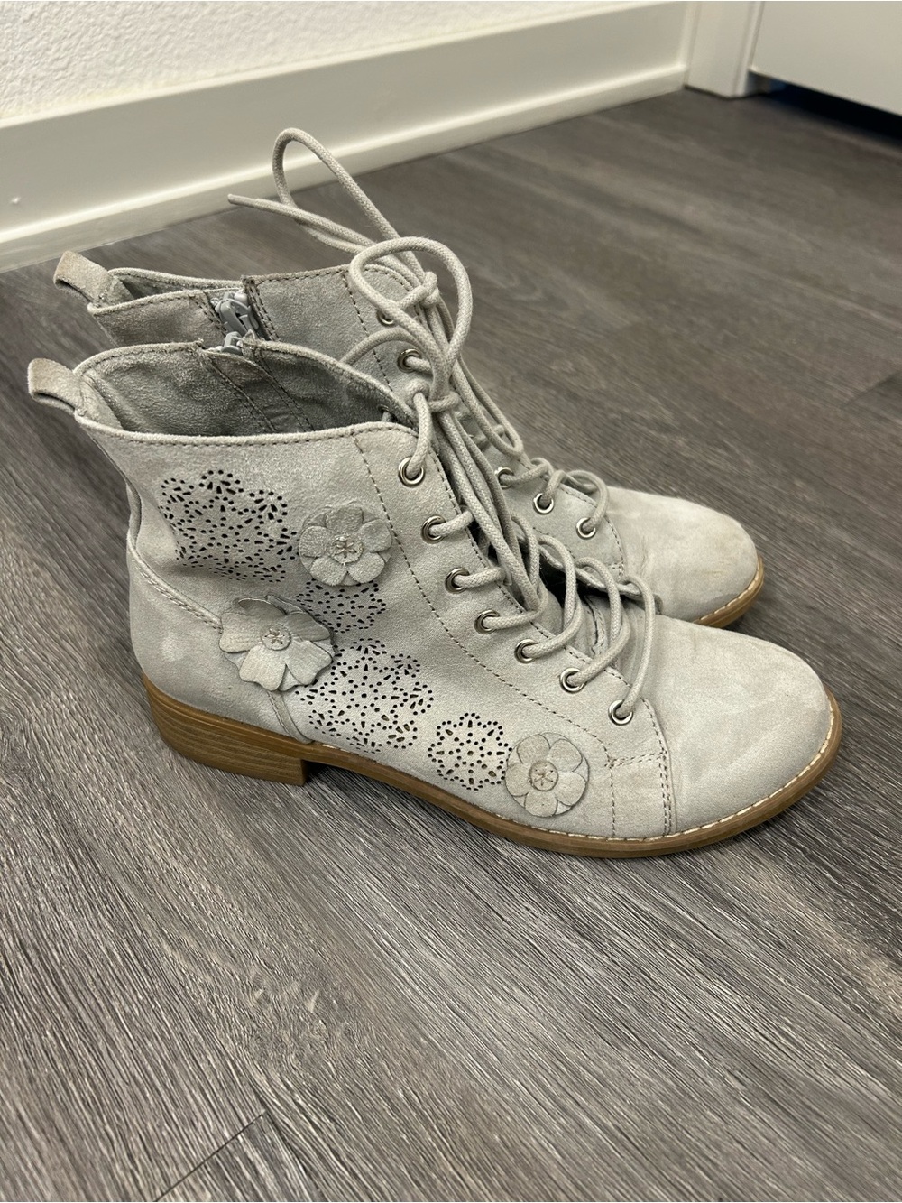 SO Light Gray Floral Cutout Lace-Up Ankle Boots